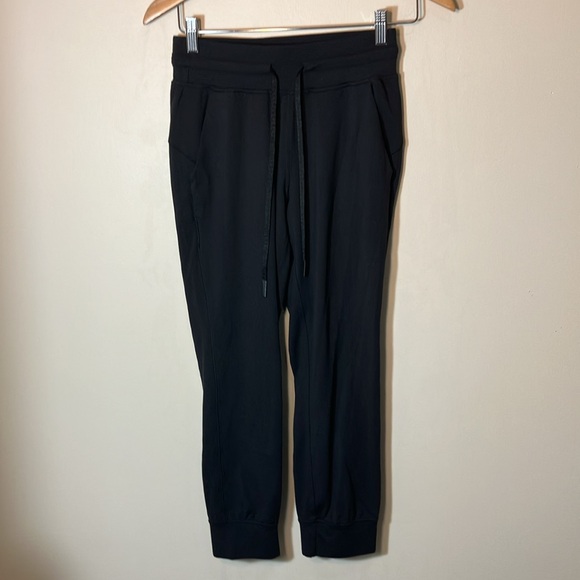 Lululemon Ready To Rulu joggers crop black size 4 athletic - Picture 3 of 9